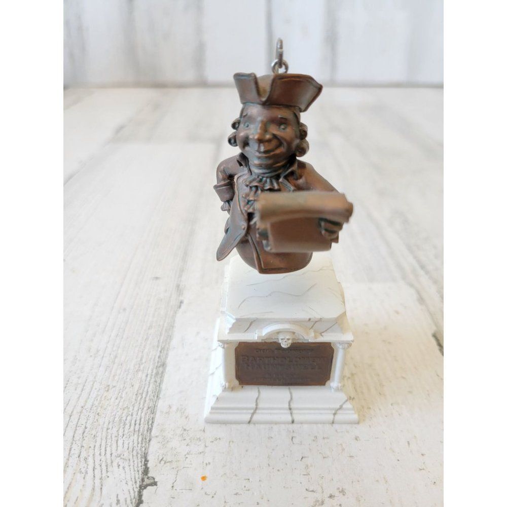 Hallmark‎ bartholomew hauntswell 2005 Halloween village statue accessory village